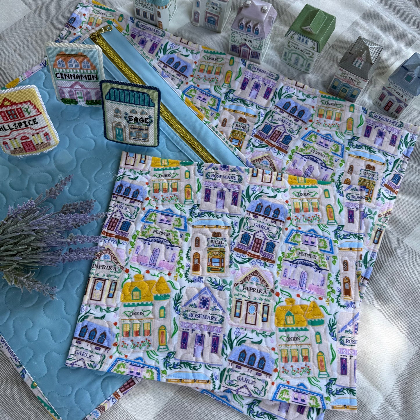 Spice Village Houses (Medium Pink Lining) Project Bag