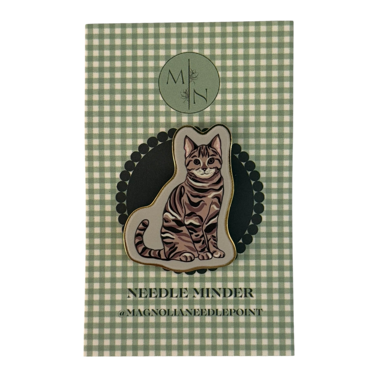 Brown / Gray Tabby Cat Needle Minder